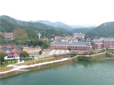 沿江風(fēng)光帶、資江漁晚